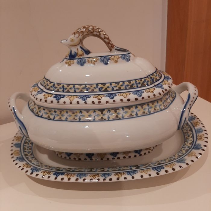 Venda terrina louça de Viana como nova