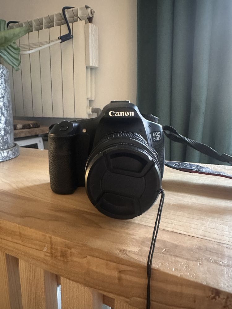 Canon EOS 60D + obiektyw 18-55mm IS – zestaw do zdjęć i filmów!