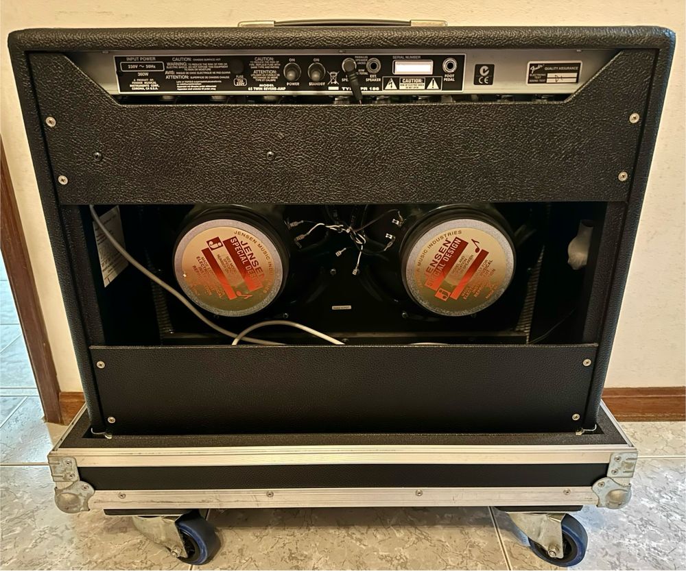 Fender 65 Twin Reverb + Flight Case Santosom