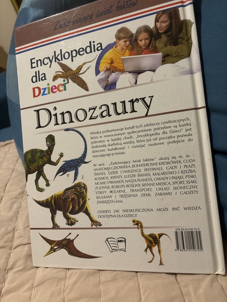 Dinozaury encyklopedia
