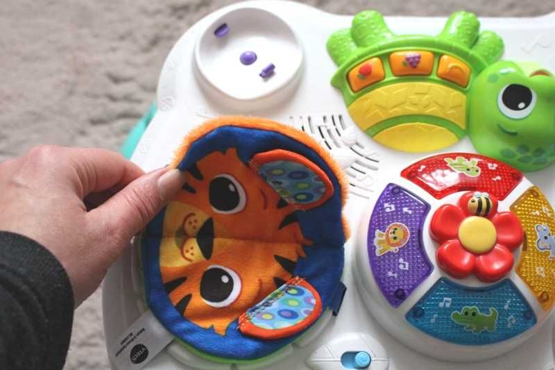 Stolik interaktywny z 20 melodiami firmy Vtech