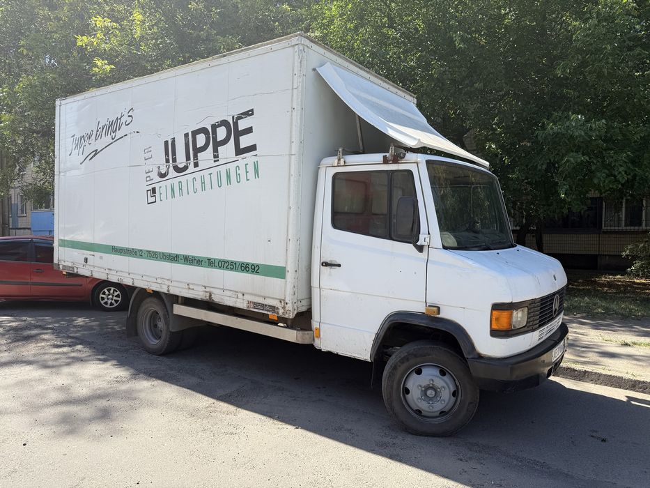 Продам мерседес 811D