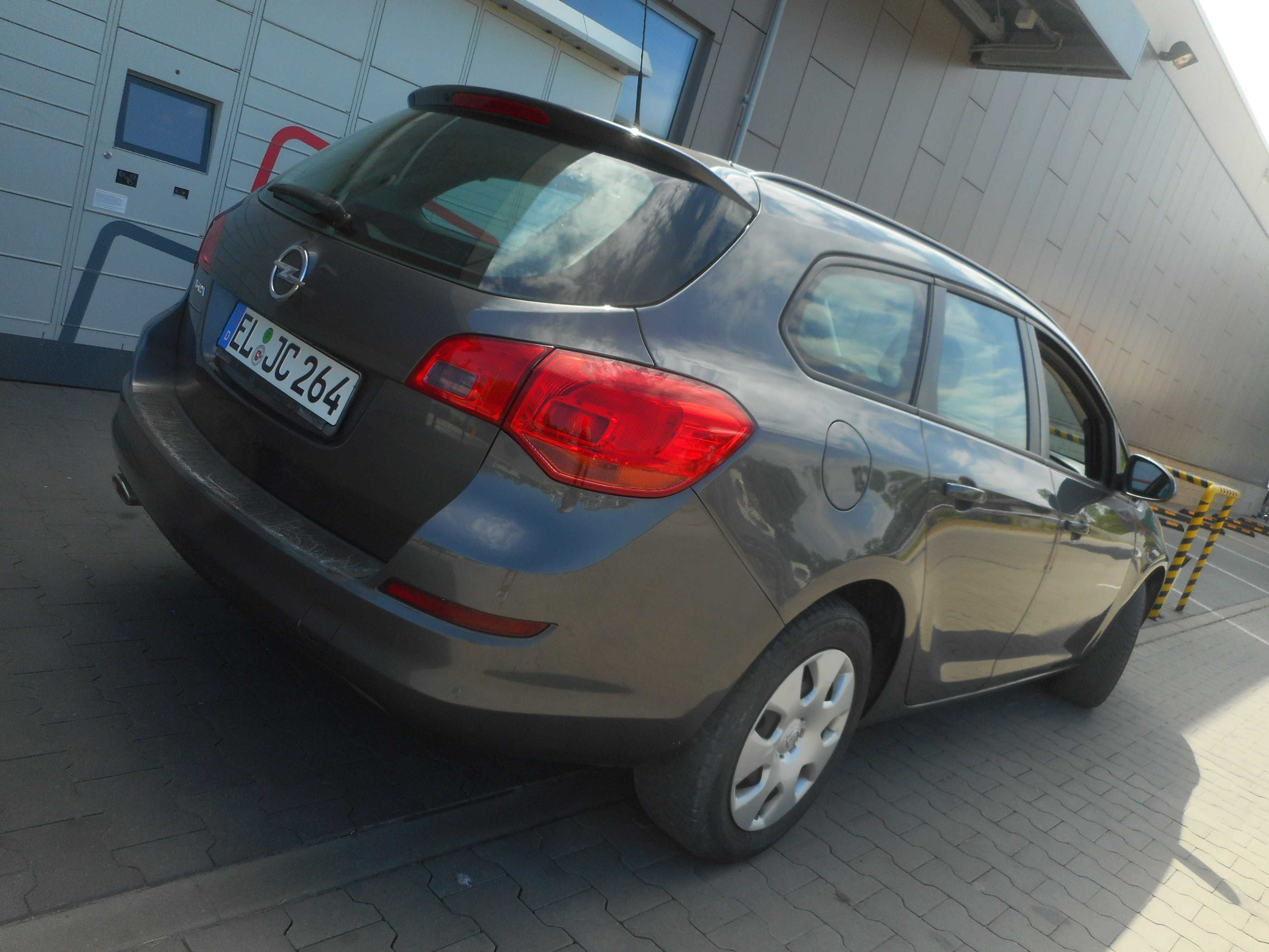 Opel Astra J 1,4T 120 KM, z Niemiec, zadbany, idealny!