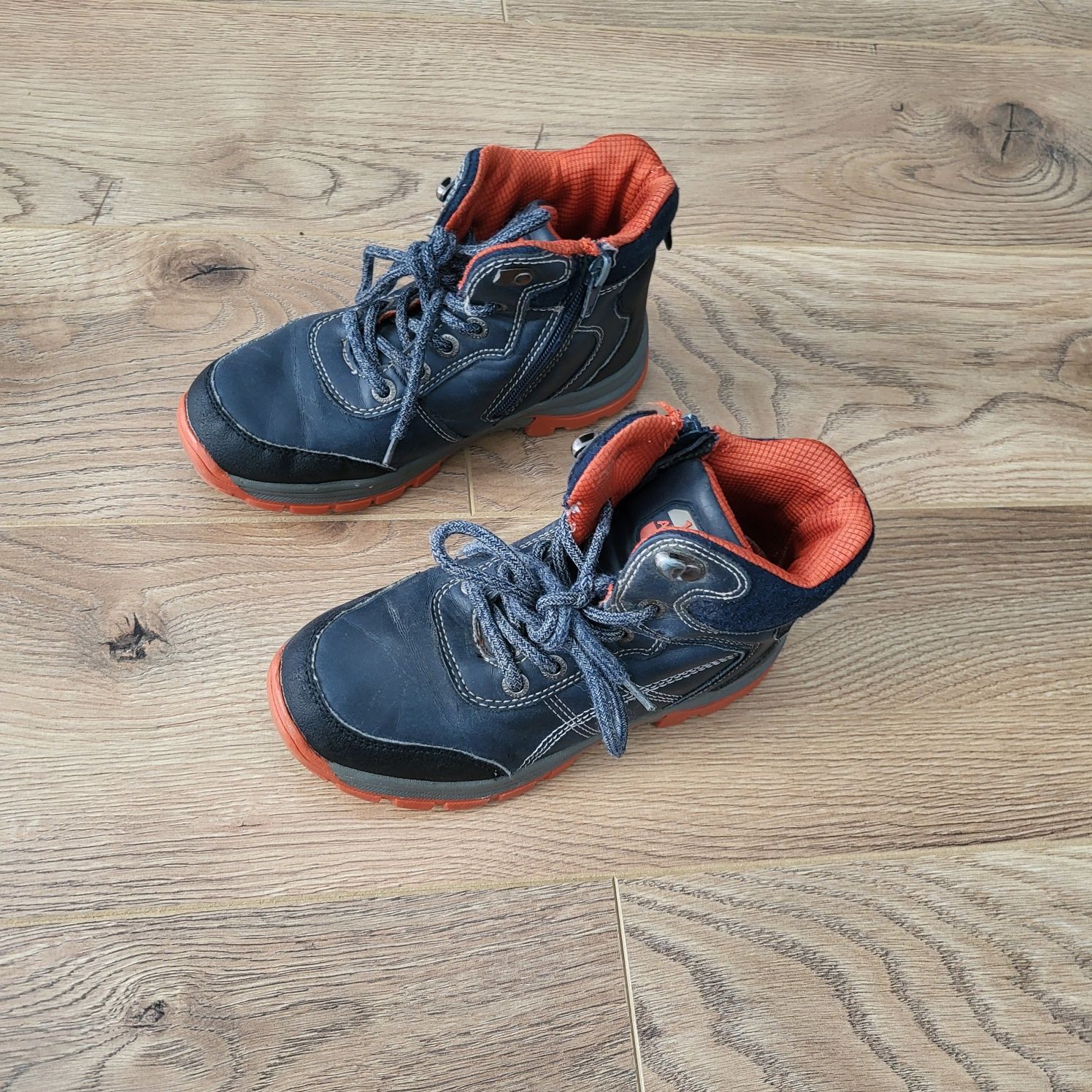 Buty chłopięce jesienno-zimowe r.31 Action Boy