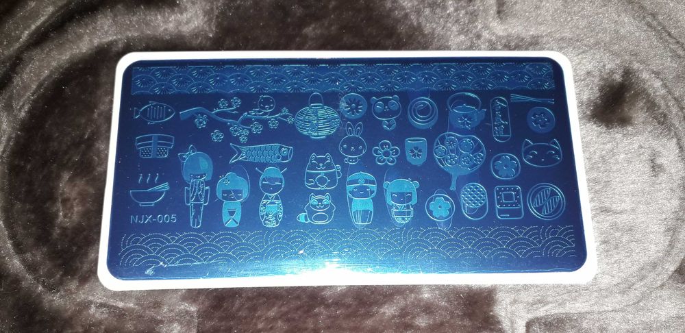 Nowa duża blaszka do robienia stempelków na paznokciach NJX-005