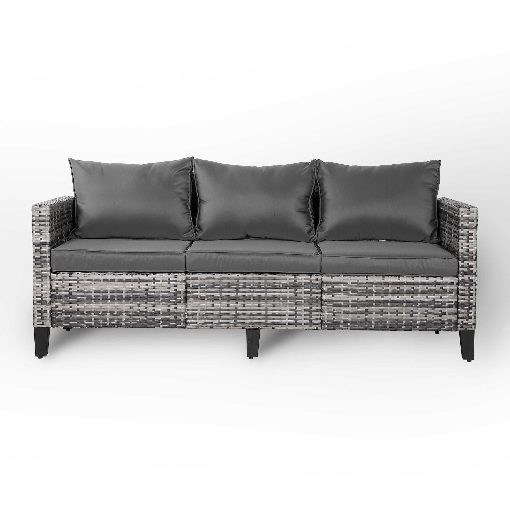 Trzyosobowa szara sofa rattanowa