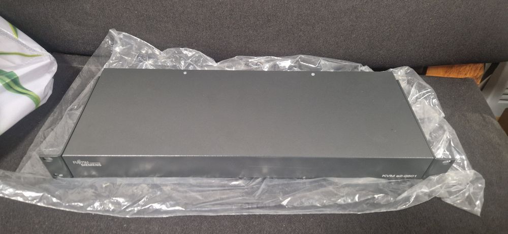 Fujitsu Siemens  CONSOLE SWITCH KVM S2-0801