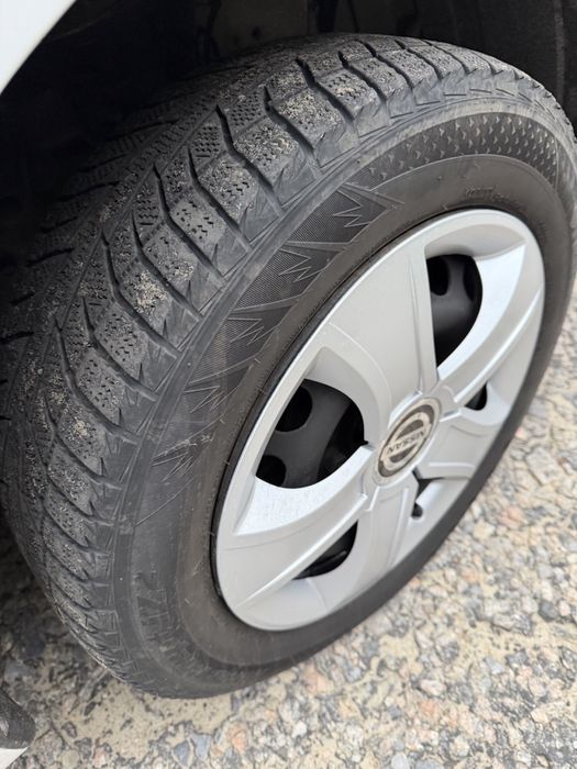 Продам Nissan NV 200