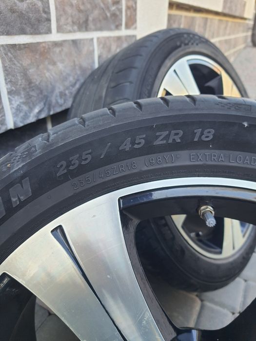 Титани Диски Autec R18 5/114,3 ЕТ40 8j