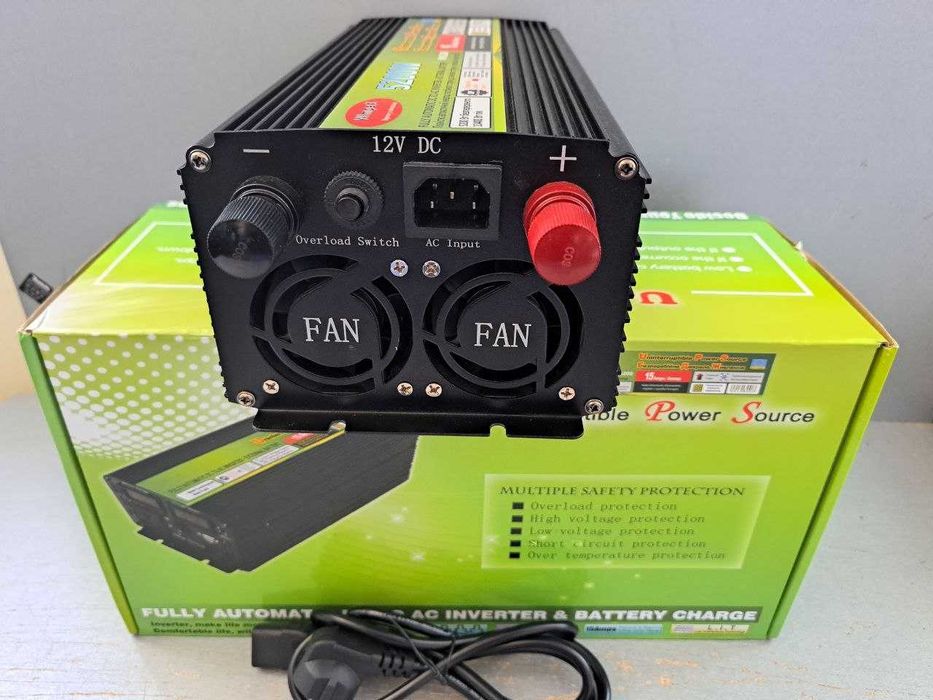 Інвертор UPS 5200Вт 12В-220В з вбудованою зарядкою 15А. Перетворювач