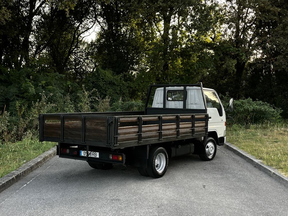 Toyota Dyna 150 * Excelente Estado