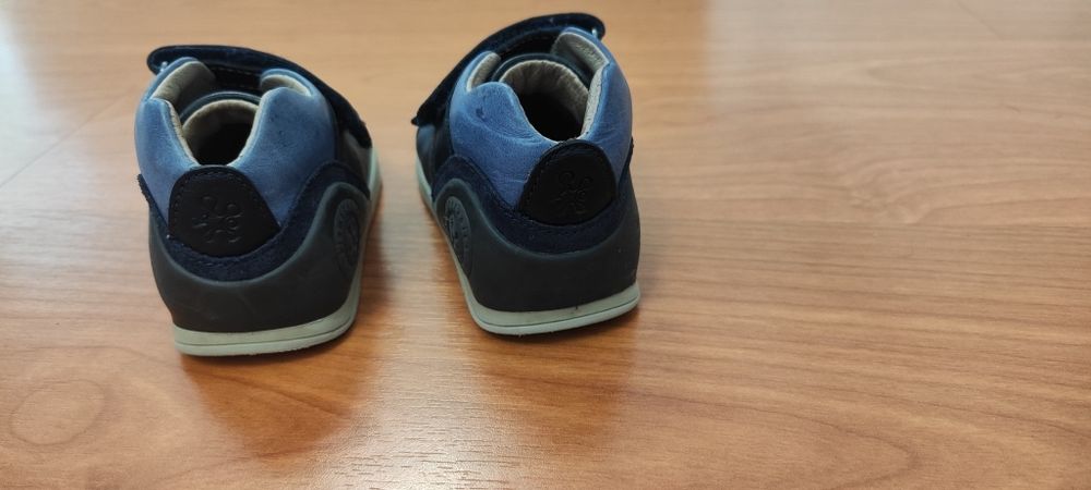 Sapatos biomecanics 22