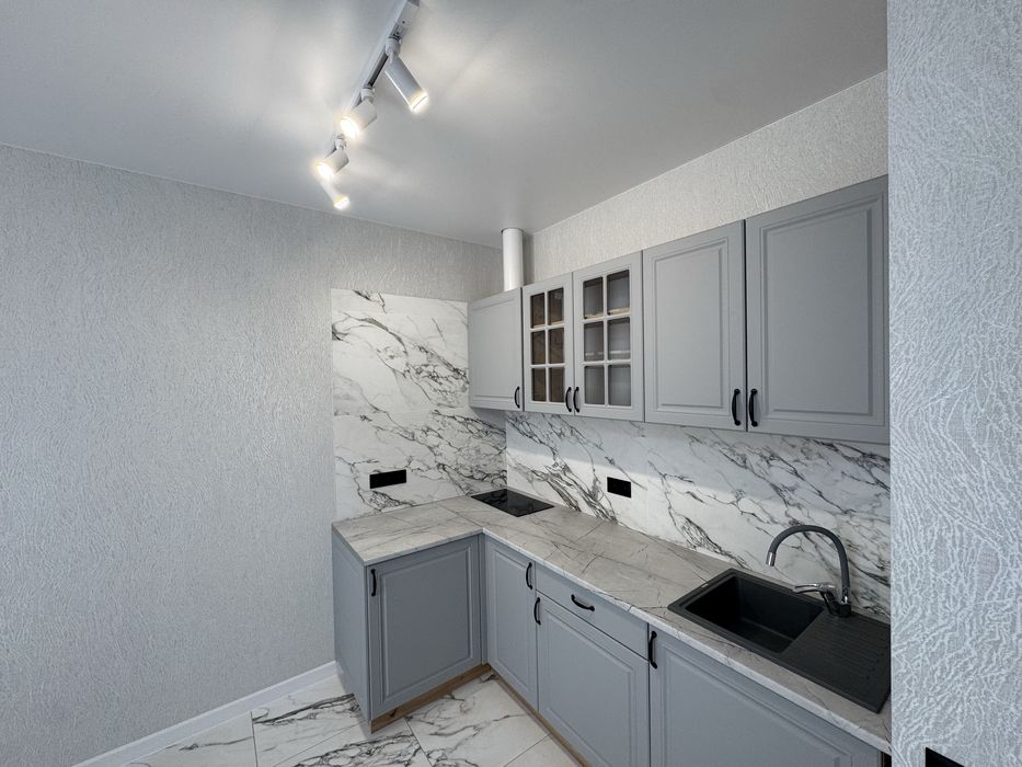 Продаж нової  1 кім квартири  Крона парк 2 , є оселя