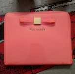 Etui Ted Baker z logo