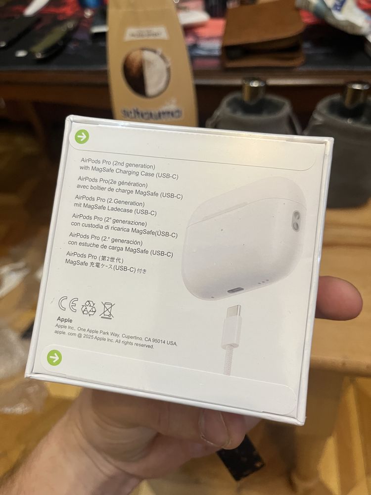 Продам навушники iphone