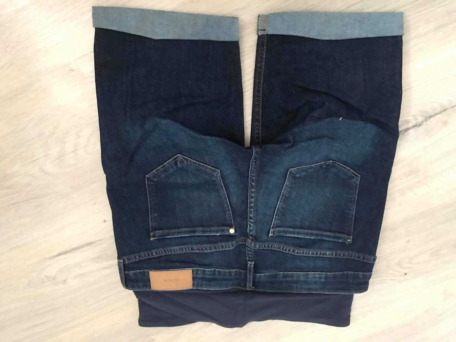 Spodnie ciążowe krótkie