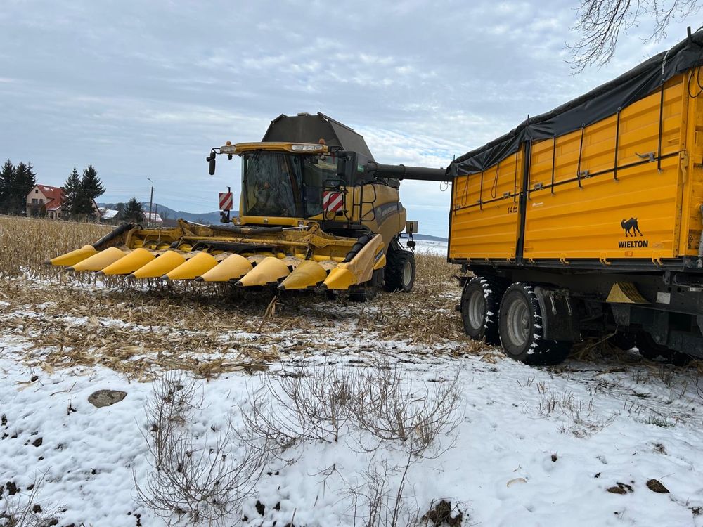 Przystawka do kukurydzy New Holland Case 8 rzędów