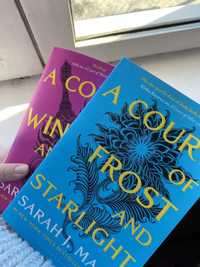 A court of wings and ruin / a court of frost and starlight