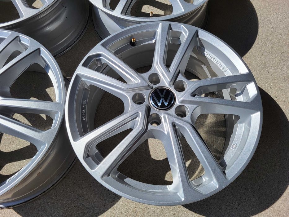 [775] Felgi aluminiowe 17 Cali 5x112 ET40 7Jx17H2 VW! R Design