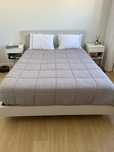 Cama e Colchão em Carvalho