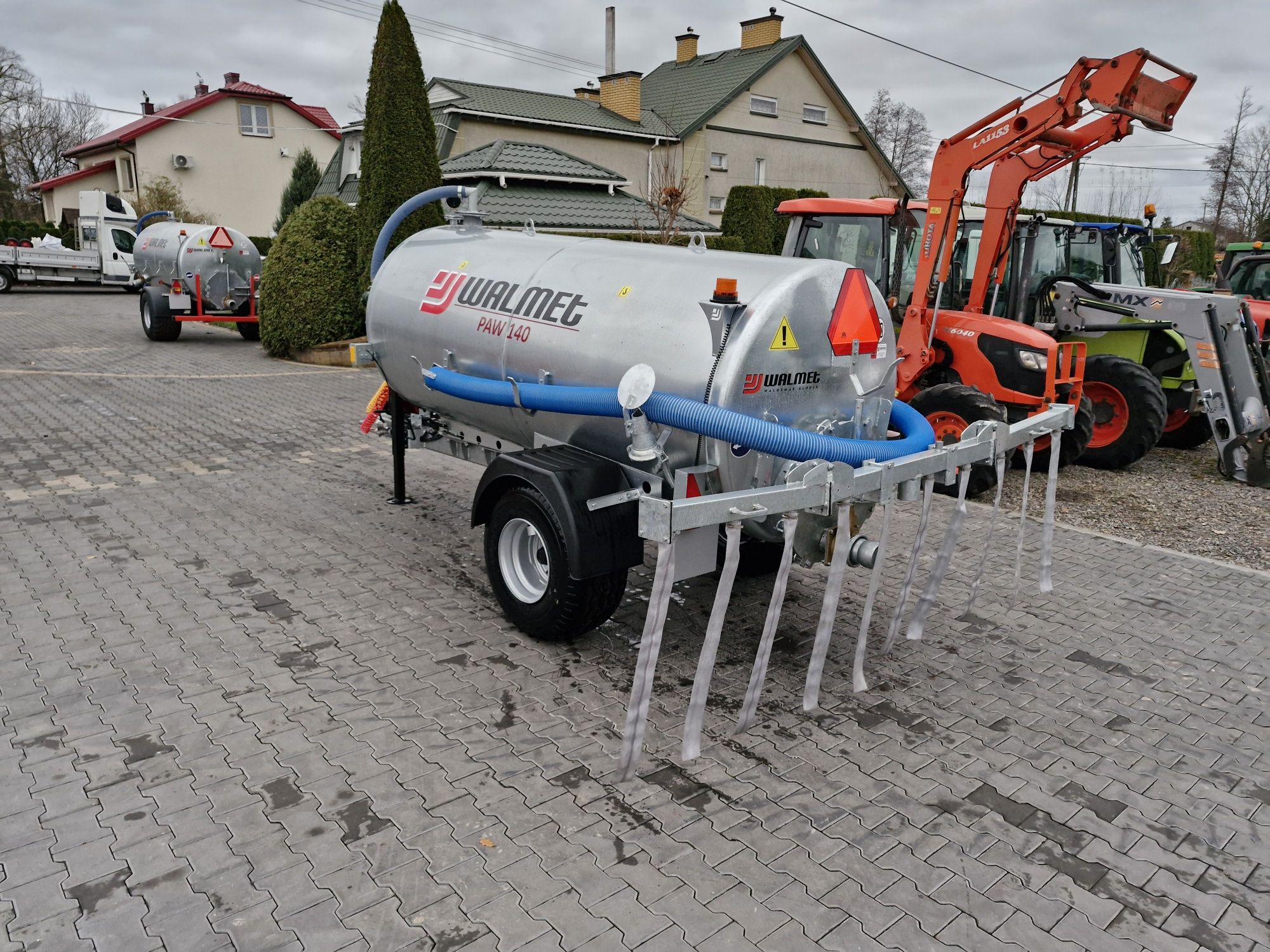 Beczka asenizacyjna, Beczkowóz Nowy 4000 L WALMET Aplikator