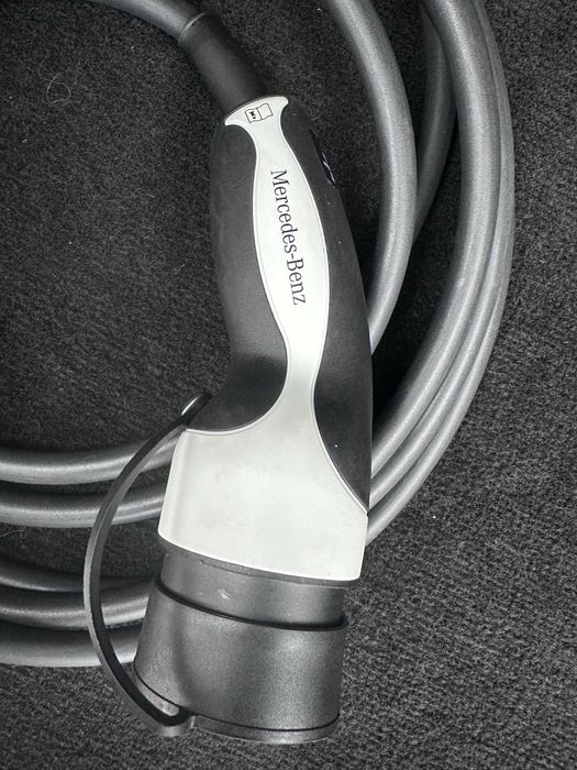Kabel do ladowania samochodu Mercedes-Benz