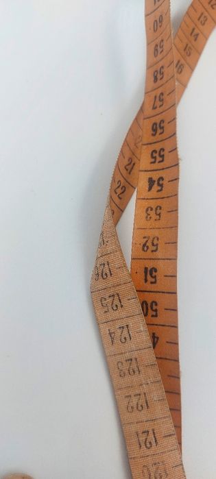 Stary centymetr krawiecki