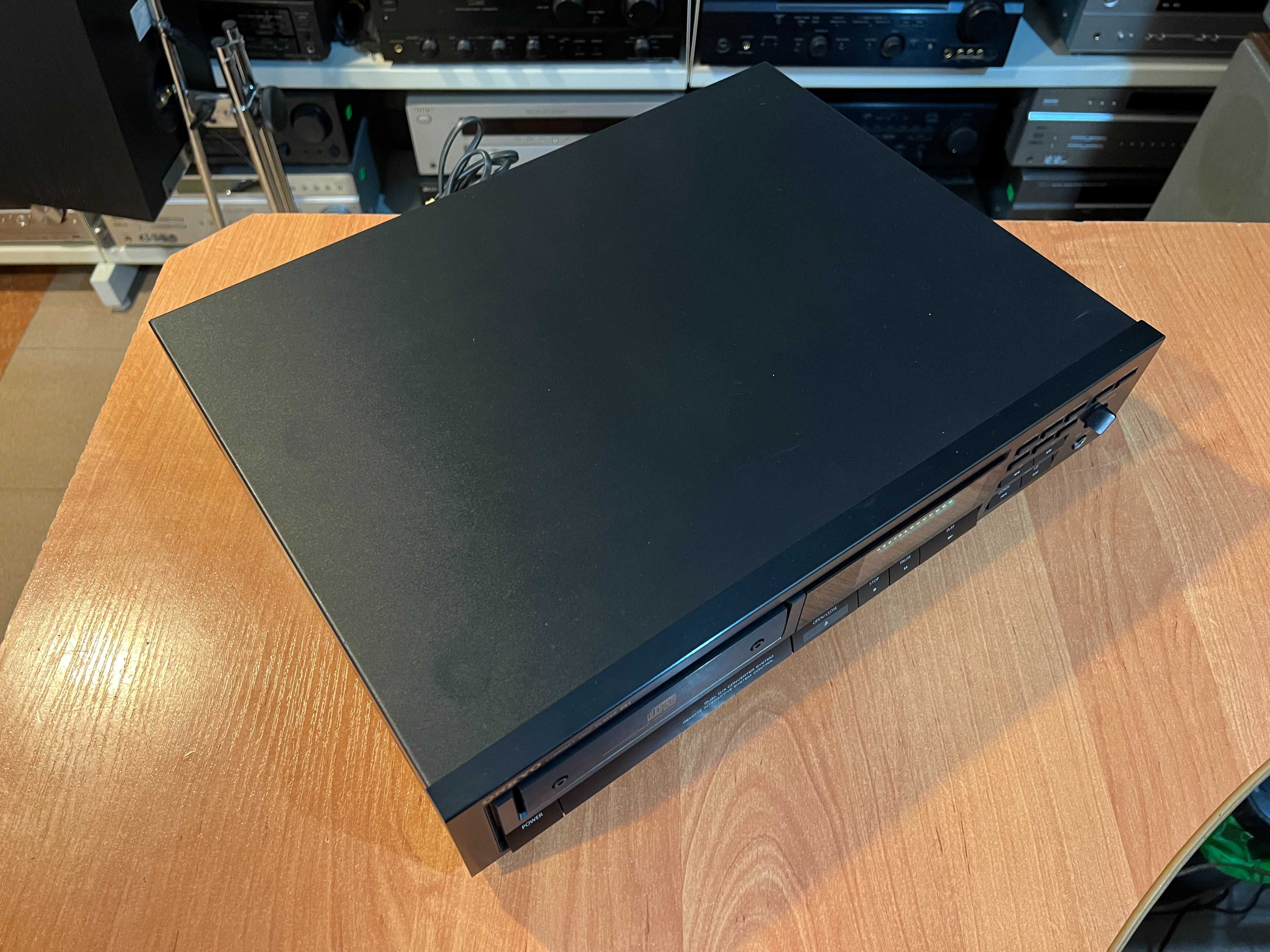 Odtwarzacz płyt CD Onkyo DX-6620, Audio Room