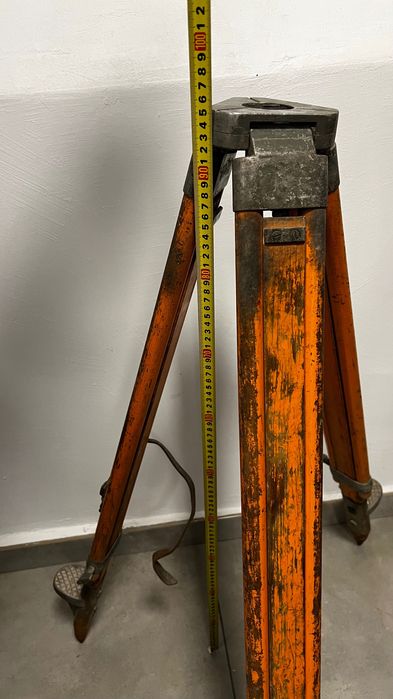 Statyw geodezyjny trójnóg retro loft vintage lata 60’ 70’ ciężki