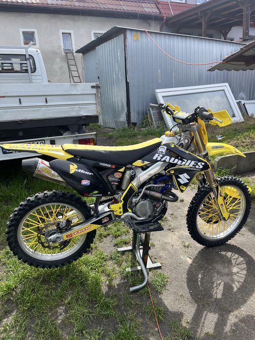 Cross Suzuki RMZ250