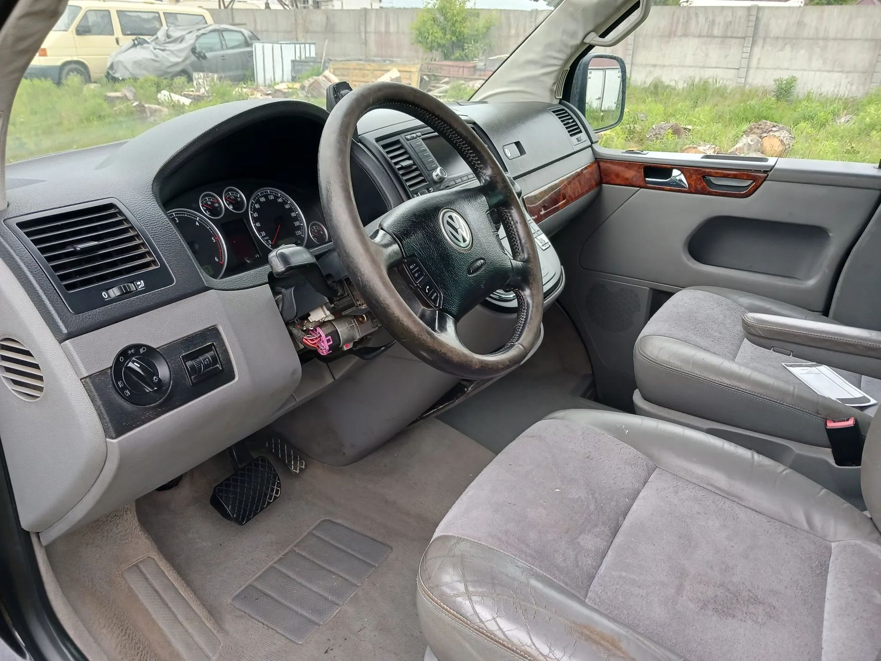 Volkswagen Multivan VW MULTIVAN 2005 r. 2.5 TDI 174 PS