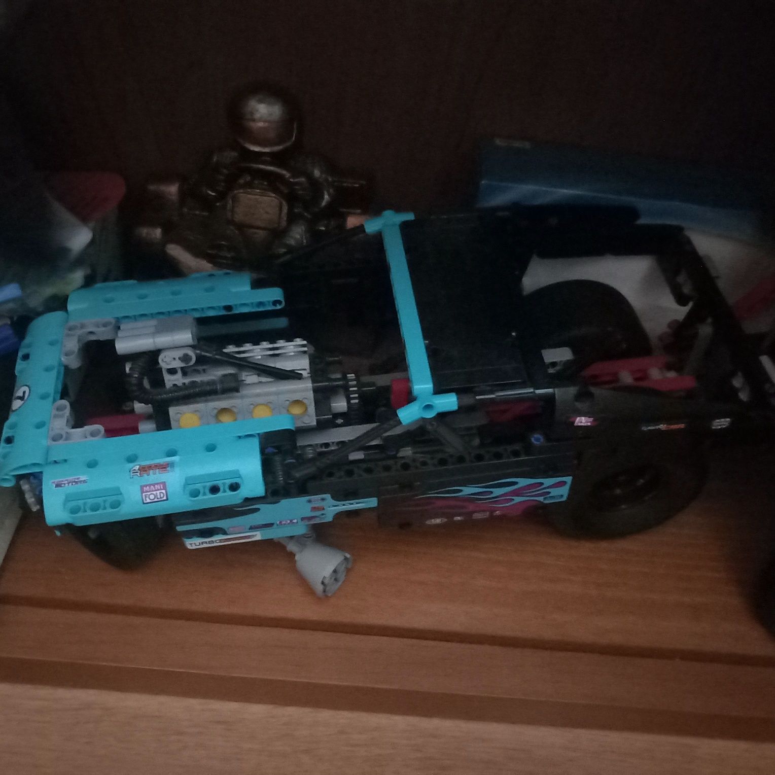 Carro de lego ja montado
