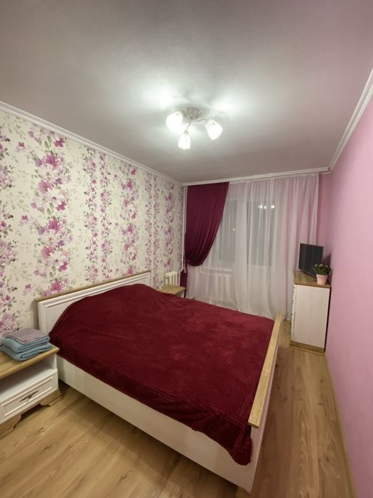 Затишна 2-х кімнатна квартира (D.I.M.)