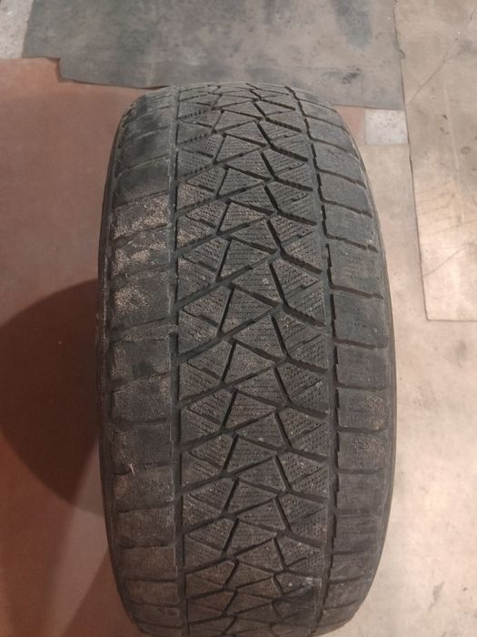 275/50 r22 Bridgestone зимние шины