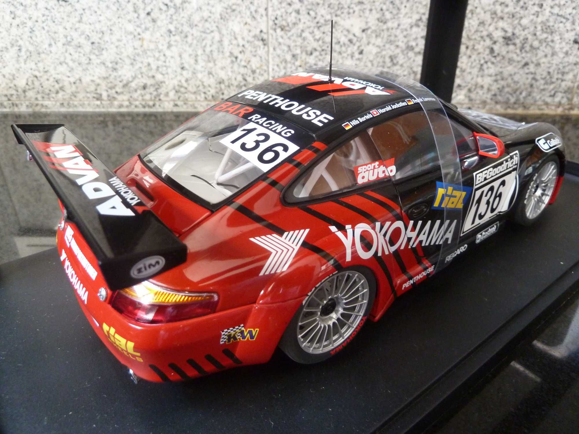 1:18 AutoArt, Porsche 911 GT3 RSR, Yokohama, Minichamps