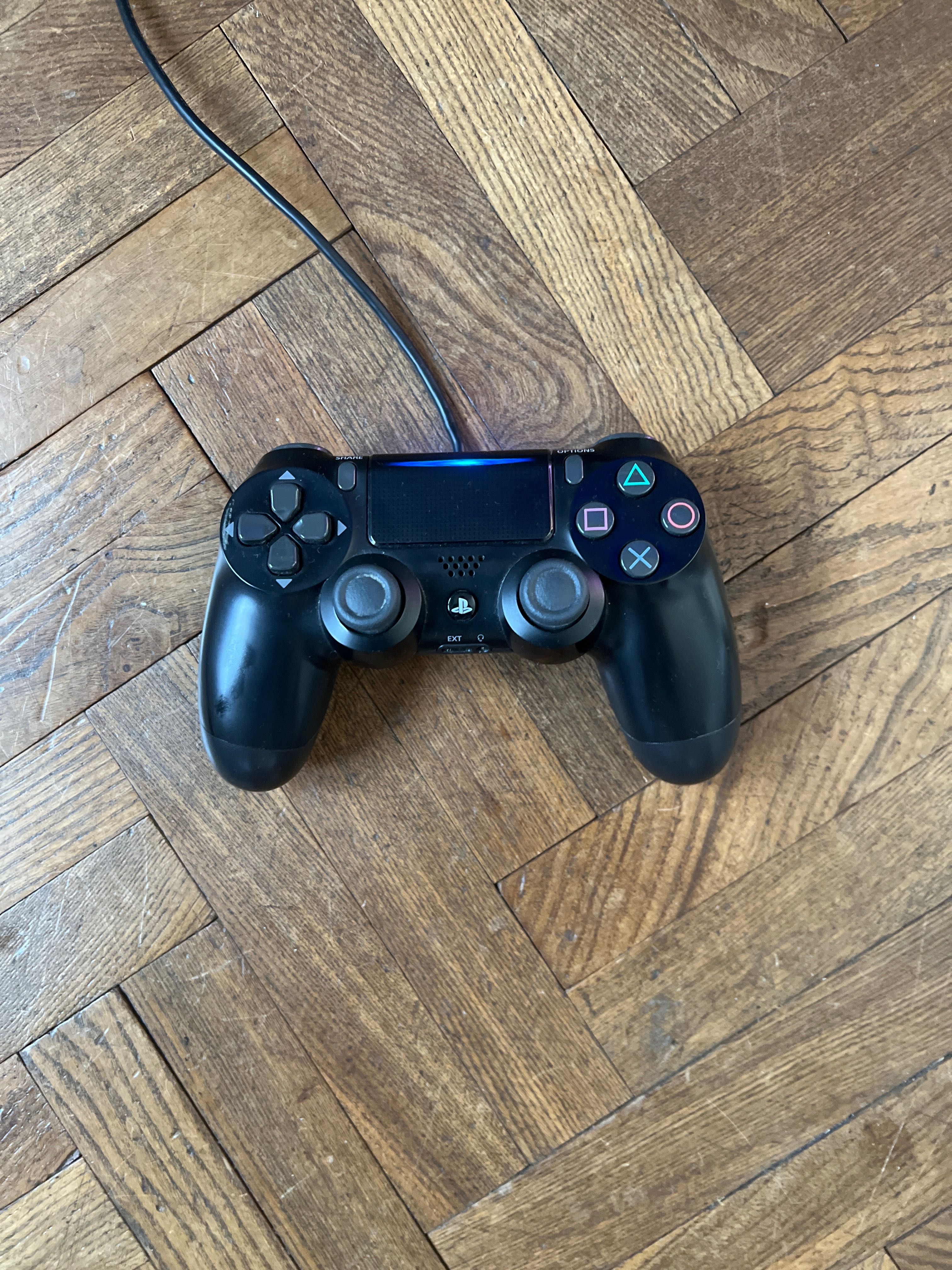 Console ps4, 1 controle