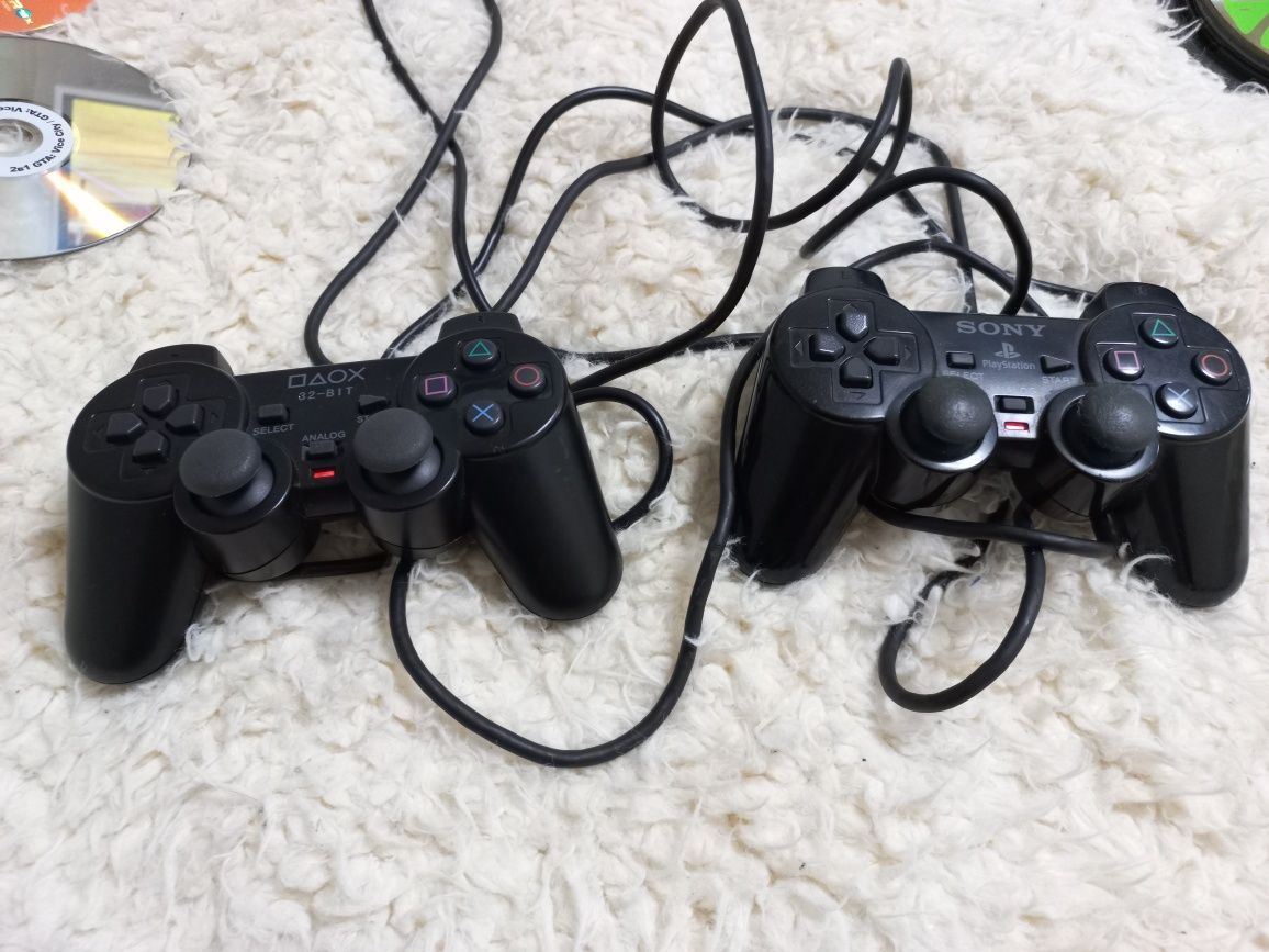 Продам сониплейстейшен 2.PlayStation2