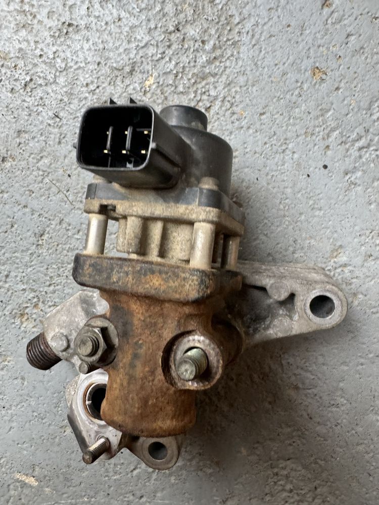 Клапан EGR з Mazda 3 BK 1,6 Бензин