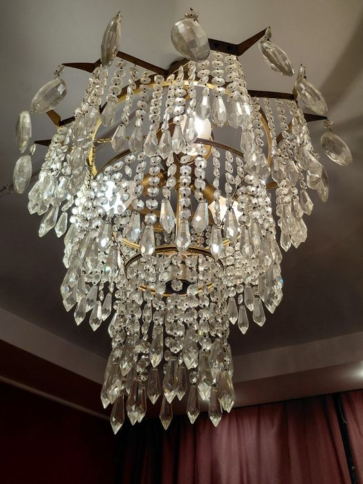 Люстра  хрустальная