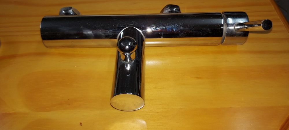 Torneira misturadora banheira