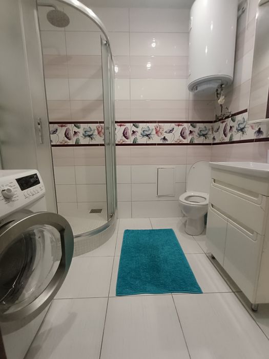 Иванова 20, Сдам посуточно 2 ком. Квартиру (с