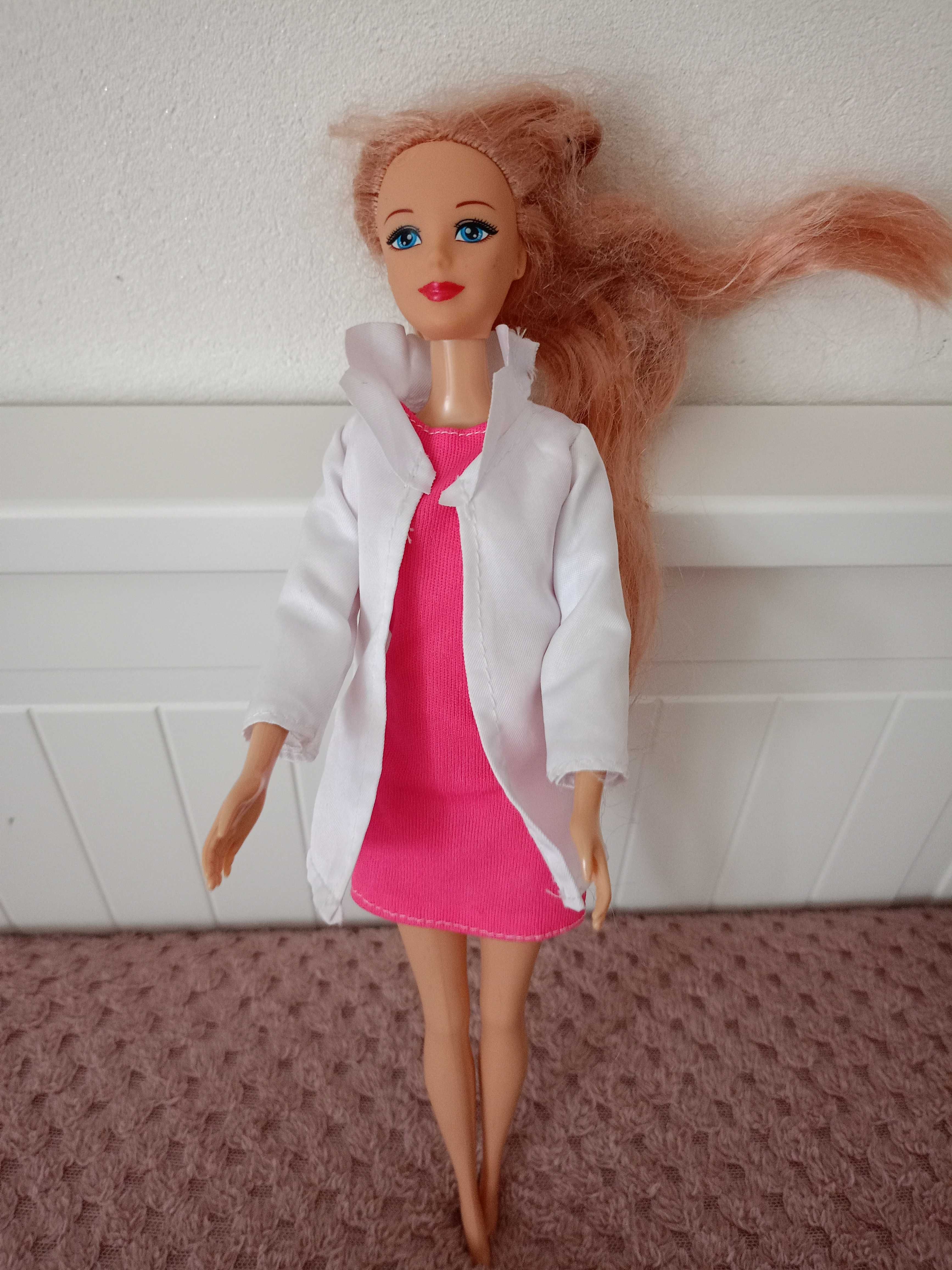 Lalka Barbie lekarka