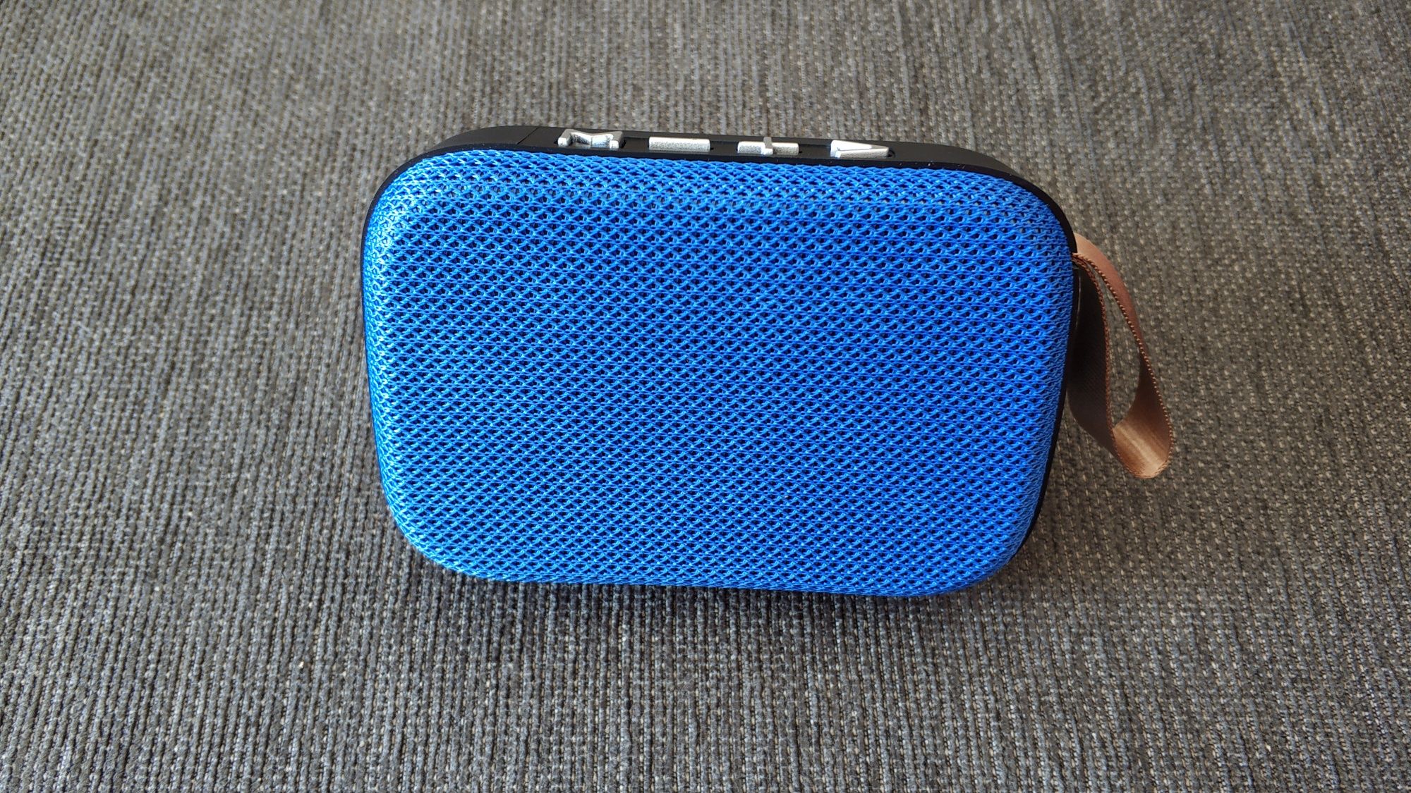 [Novo] Coluna BT 3W com Rádio FM, Leitor USB e MicroSD