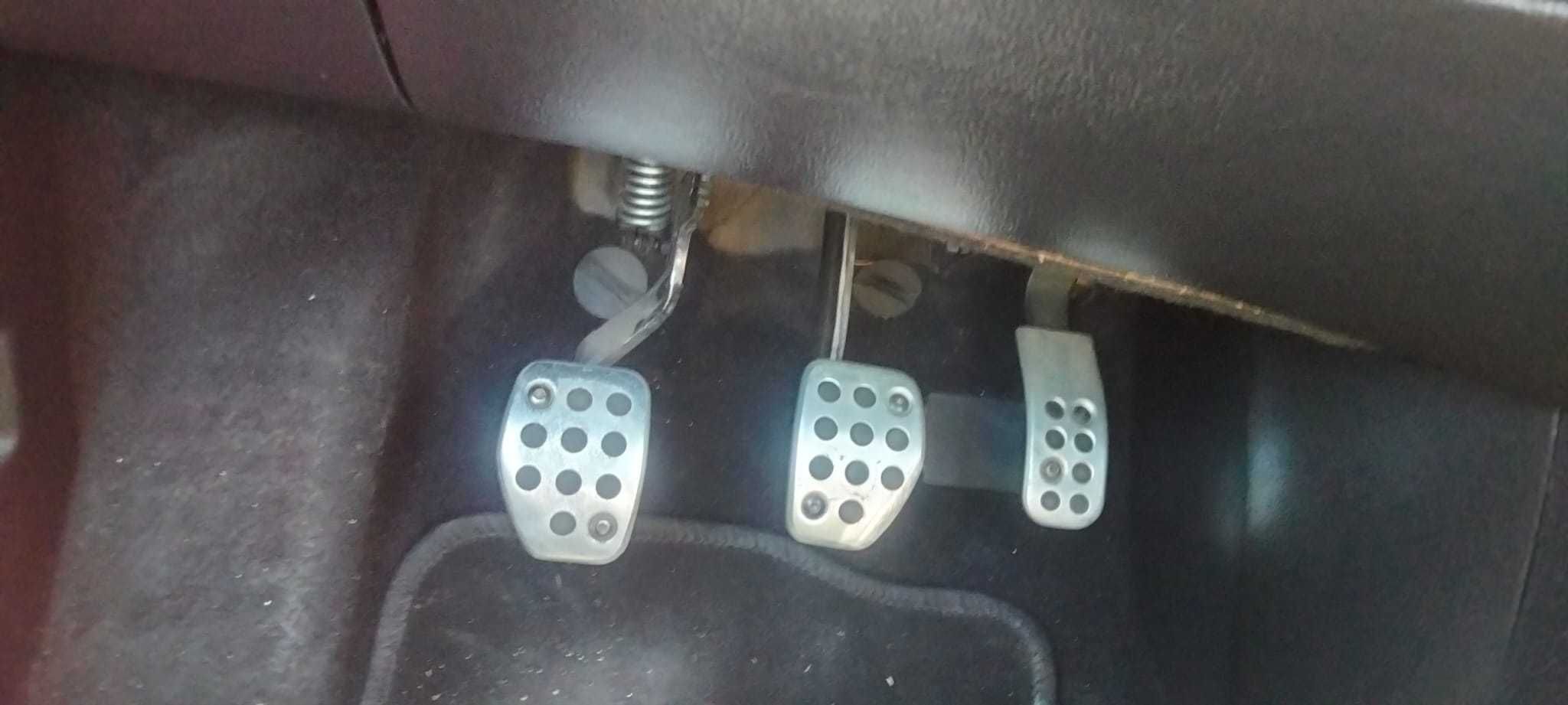 Descapotável, teto rígido