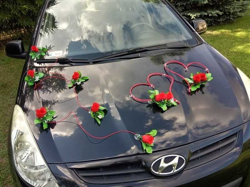DS13K * Dekoracja ślubna na samochód - czerwone róże w pąkach