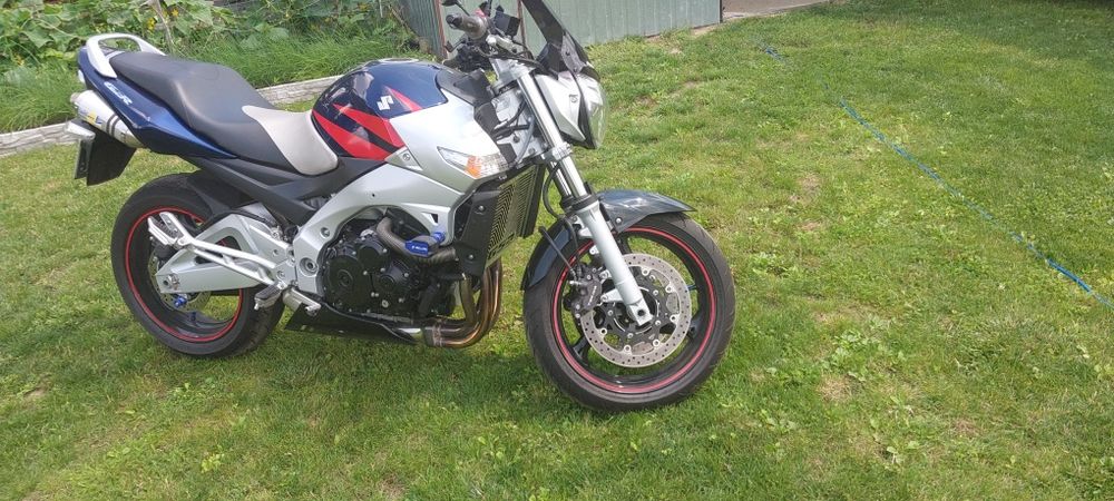Motocykl Suzuki Gsr 600