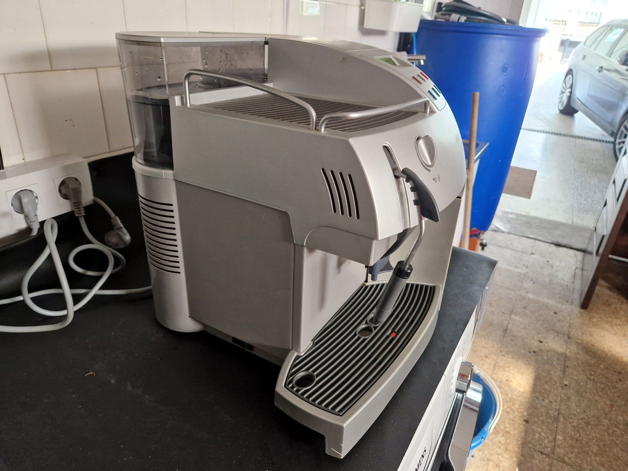 Máquina de café automática Saeco stratos