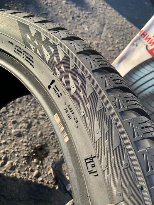 Шини нові різноширокі 315/35 R20+275/40 R20 Nokian зима 2023 рік