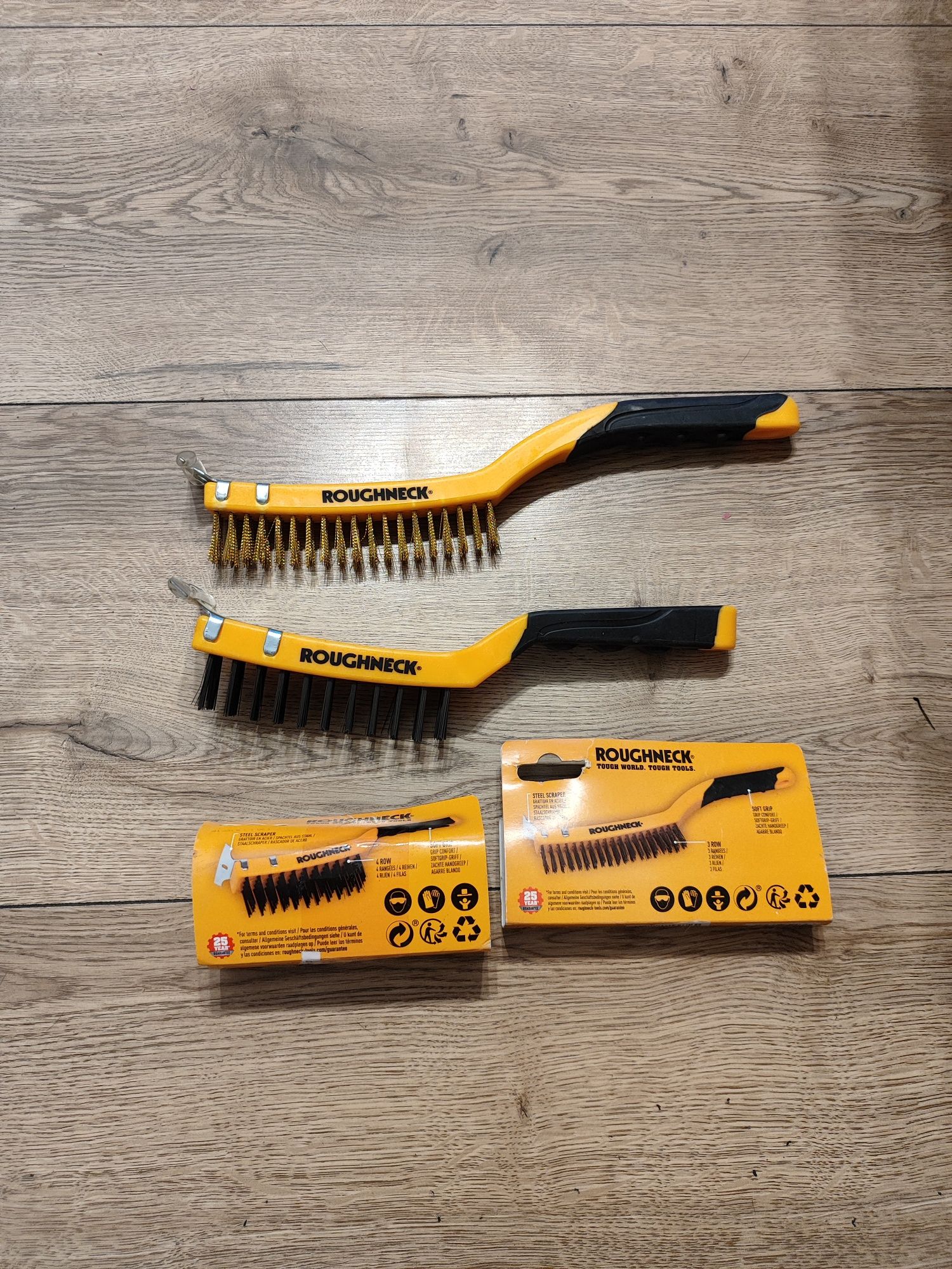 2 nowe szczotki że skrobakiem Roughneck