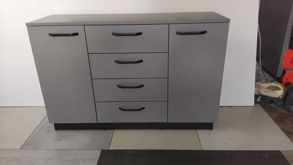 Комод  в новому стані.якість хороша.